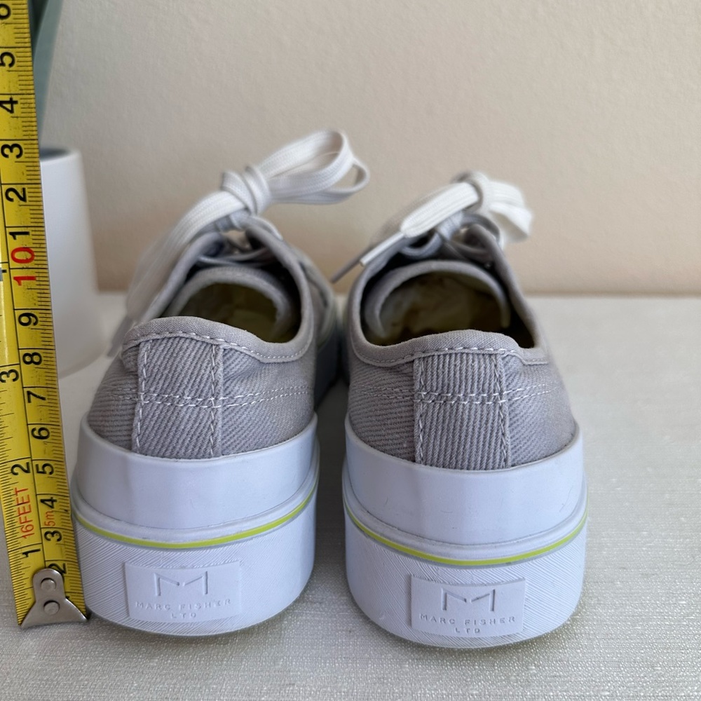 Marc Fisher Blue Rammy Gray Canvas Lace Up Platform Sneakers Women’s 7.5M - Picture 9 of 13
